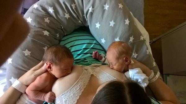 Breastfeeding twins